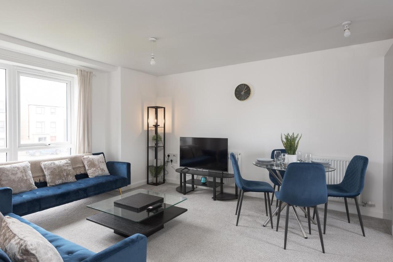 Broughton  Two Bedroom Apartment - Milton Keynes By Aryas Properties מראה חיצוני תמונה