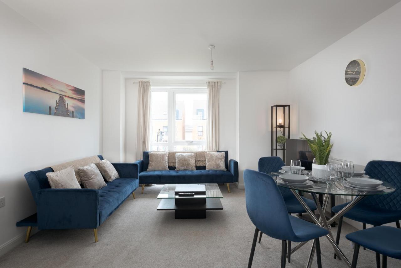 Broughton  Two Bedroom Apartment - Milton Keynes By Aryas Properties מראה חיצוני תמונה